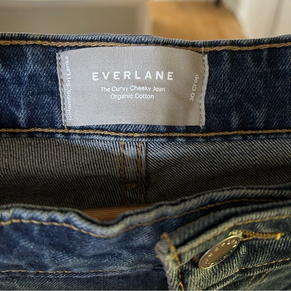 Everlane The Original Curvy Cheeky Crop Jean in Washed Midnight - Picture 5 of 6